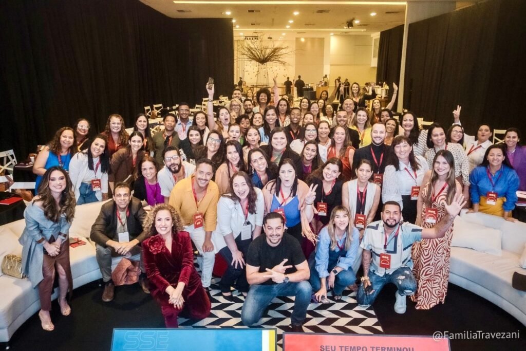 Auditório lotado em palestra do Gleison Iloi