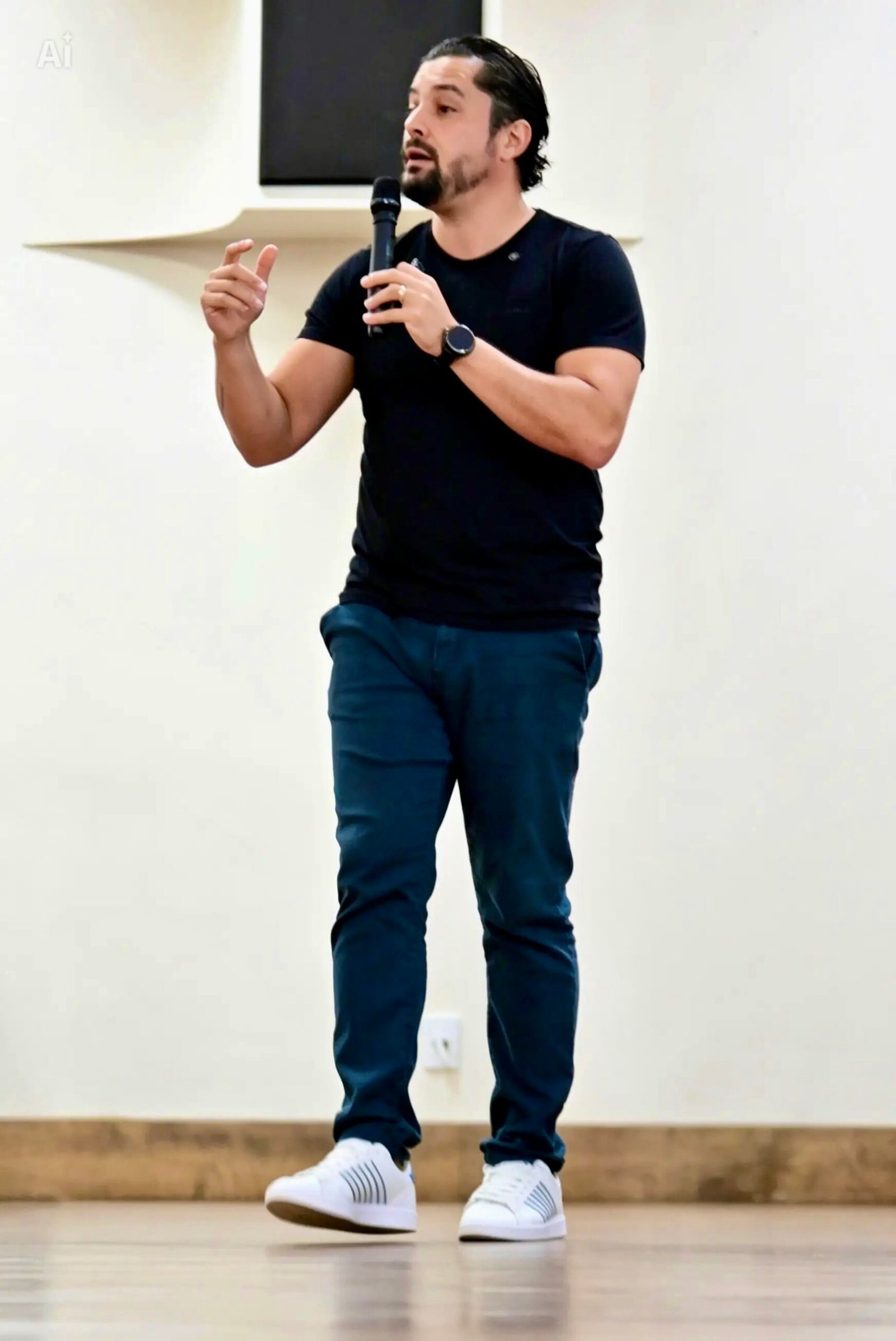 Gleison Iloi em uma palestra